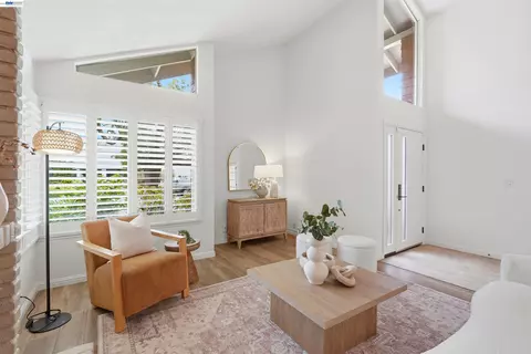 Entry Way - 7629 Elderwood Ct, Cupertino, CA 95014 photo 2 of 4