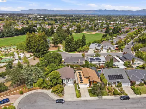 View/Area - 7629 Elderwood Ct, Cupertino, CA 95014 photo 3 of 9