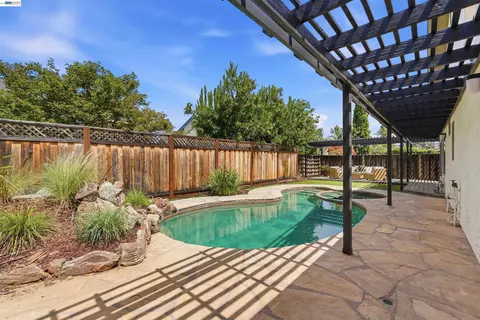 Exterior - 7629 Elderwood Ct, Cupertino, CA 95014 photo 10 of 16