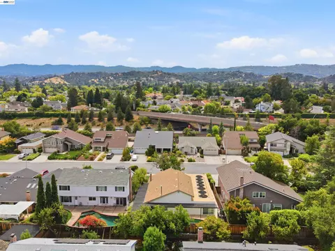 View/Area - 7629 Elderwood Ct, Cupertino, CA 95014 photo 7 of 9