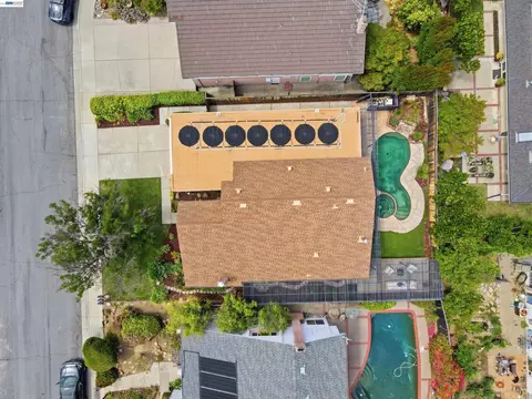 View/Area - 7629 Elderwood Ct, Cupertino, CA 95014 photo 5 of 9