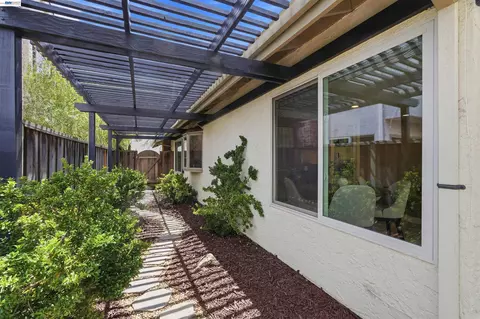 Exterior - 7629 Elderwood Ct, Cupertino, CA 95014 photo 6 of 16