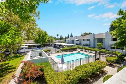 Exterior - 94 Elder Dr #B, Pacheco, CA 94553 photo 6 of 9