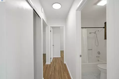 Entry Way - 94 Elder Dr #B, Pacheco, CA 94553 photo 2 of 3