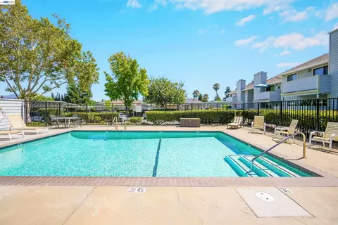 Exterior - 94 Elder Dr #B, Pacheco, CA 94553 photo 7 of 9