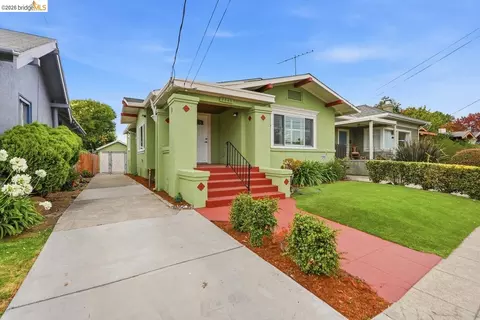 Exterior - 2840 Stanton St, Berkeley, CA 94702 photo 3 of 13