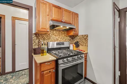 Kitchen - 1110 Laurel Ave, Pittsburg, CA 94565 photo 1 of 3