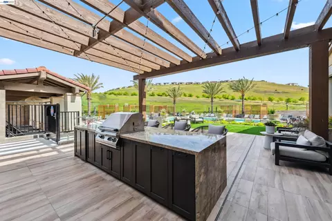 View/Area - 2730 Mount Dana Dr, Dublin, CA 94568 photo 3 of 4