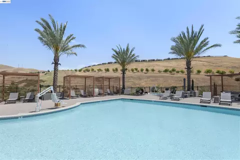 Exterior - 2730 Mount Dana Dr, Dublin, CA 94568 photo 10 of 12