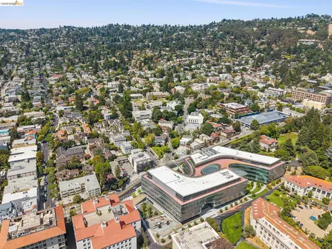 View/Area - 1849 Arch St #A, Berkeley, CA 94709 photo 7 of 7