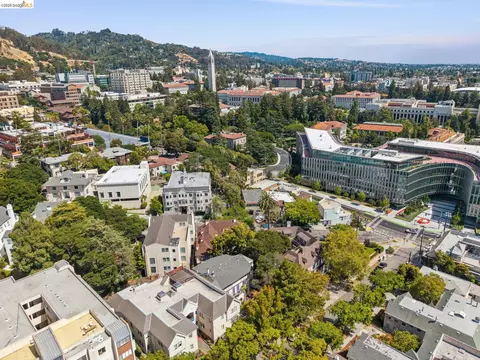 View/Area - 1849 Arch St #A, Berkeley, CA 94709 photo 1 of 7
