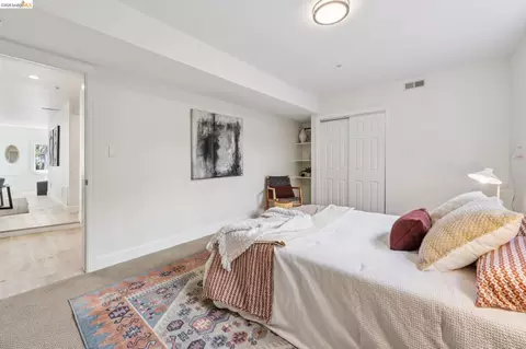 Bedroom - 1849 Arch St #A, Berkeley, CA 94709 photo 7 of 8