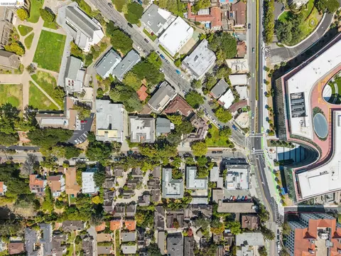 View/Area - 1849 Arch St #A, Berkeley, CA 94709 photo 6 of 7