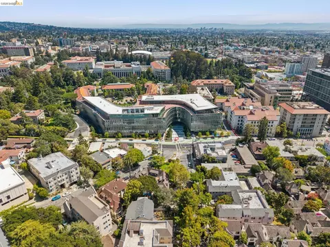 View/Area - 1849 Arch St #A, Berkeley, CA 94709 photo 3 of 7