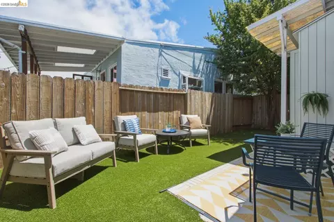 Exterior - 2081 Bonar St, Berkeley, CA 94702 photo 3 of 4