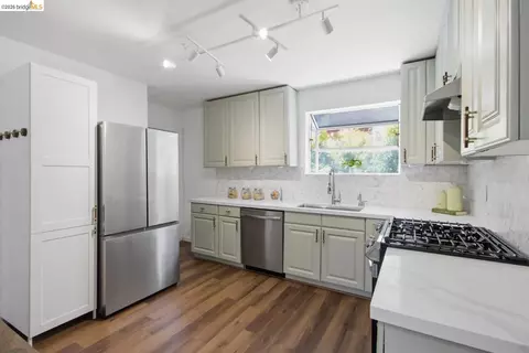 Kitchen - 2081 Bonar St, Berkeley, CA 94702 photo 1 of 3