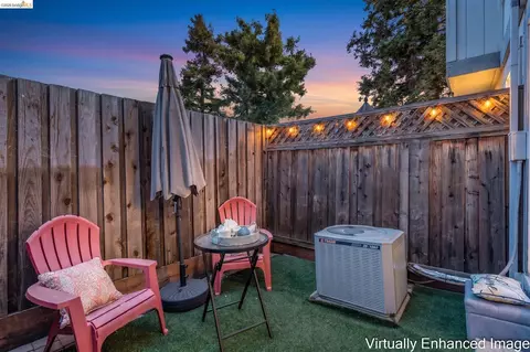 Exterior - 3917 Pacheco Blvd, Martinez, CA 94553 photo 2 of 3