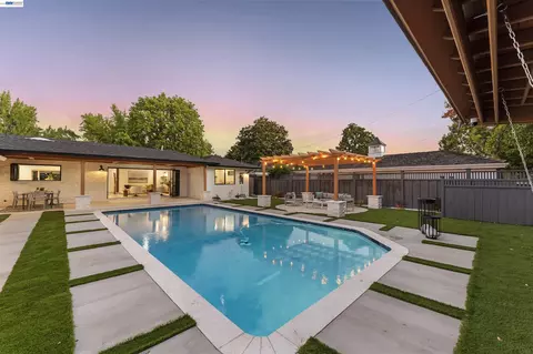 1131 Ruth Dr, San Jose, CA 95125