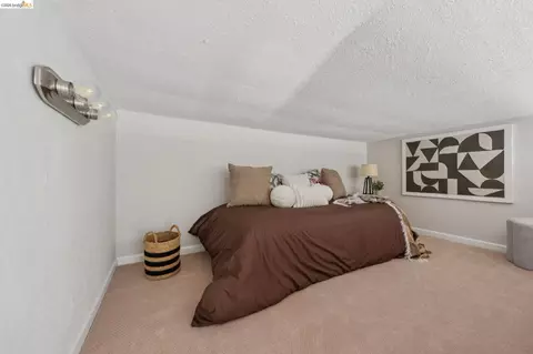 Bedroom - 1036 Spring Ct, Hayward, CA 94542 photo 6 of 7