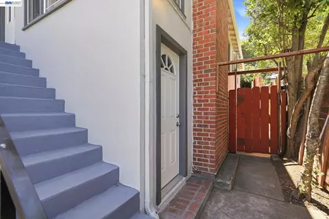 Exterior - 931 Hargus Ave, Vallejo, CA 94591 photo 4 of 7