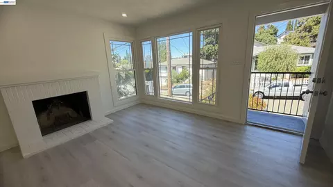 Living - 931 Hargus Ave, Vallejo, CA 94591 photo 1 of 4