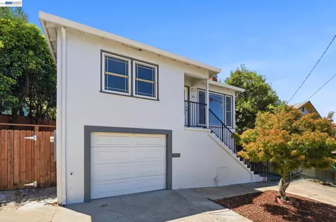 Exterior - 931 Hargus Ave, Vallejo, CA 94591 photo 3 of 7