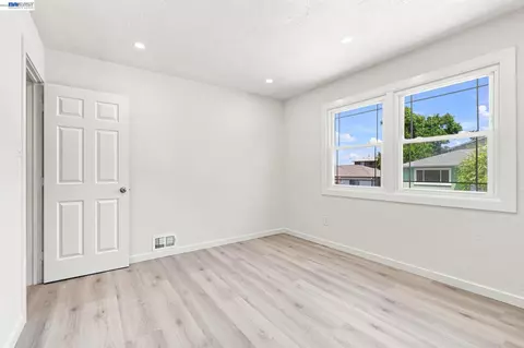 Bedroom - 931 Hargus Ave, Vallejo, CA 94591 photo 9 of 10