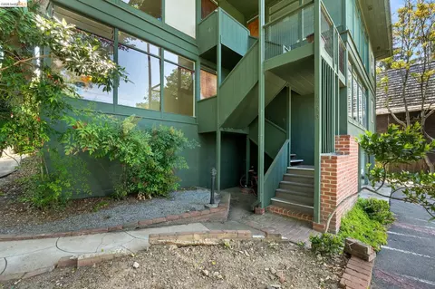 Exterior - 1730 Highland Pl #1, Berkeley, CA 94709 photo 2 of 5