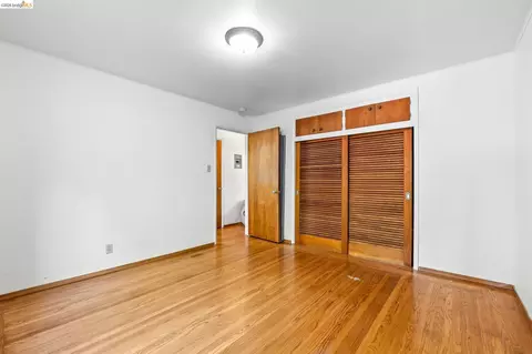 Bedroom - 1730 Highland Pl #1, Berkeley, CA 94709 photo 3 of 3