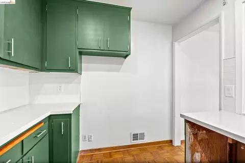 Kitchen - 1730 Highland Pl #1, Berkeley, CA 94709 photo 6 of 6