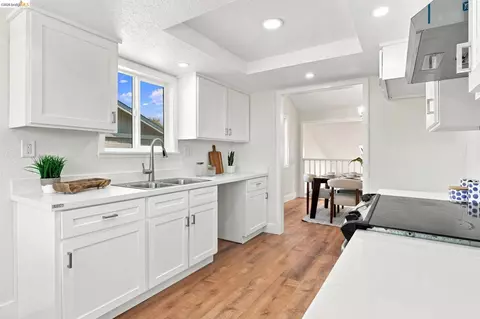 Kitchen - 235 Toledo Ct, Vallejo, CA 94591 photo 3 of 3