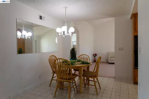 Dining - 1603 Morgan St, Mountain View, CA 94043 photo 1 of 6