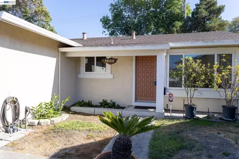 Exterior - 1603 Morgan St, Mountain View, CA 94043 photo 4 of 20