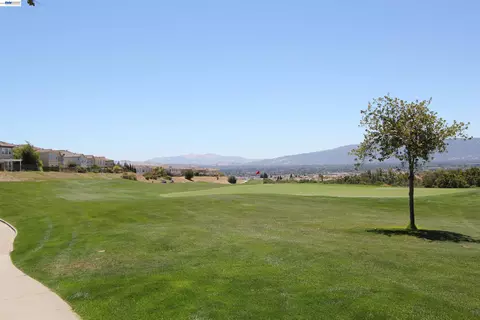 Exterior - 4972 Grayhawk Ct, Dublin, CA 94568 photo 5 of 5