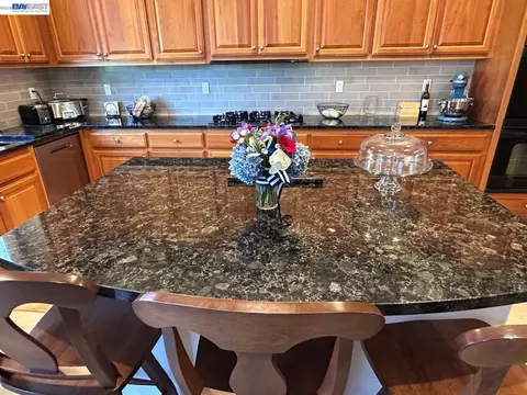 Kitchen - 4972 Grayhawk Ct, Dublin, CA 94568 photo 1 of 2