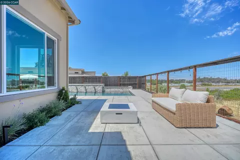 Exterior - 1023 Bridger Dr, Rescue, CA 95672 photo 17 of 33