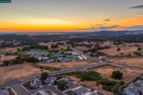 View/Area - 1023 Bridger Dr, Rescue, CA 95672 photo 8 of 9