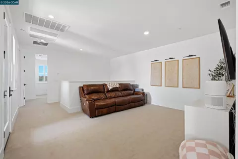 Entry Way - 1023 Bridger Dr, Rescue, CA 95672 photo 7 of 8