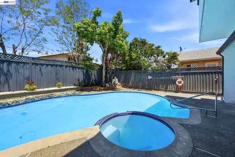 Exterior - 36202 Worthing Dr, Newark, CA 94560 photo 5 of 10