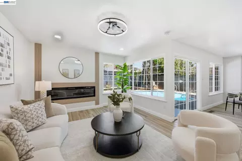 Living - 36202 Worthing Dr, Newark, CA 94560 photo 1 of 3