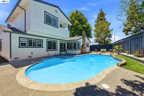 Exterior - 36202 Worthing Dr, Newark, CA 94560 photo 7 of 10