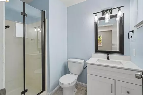 Bath - 4241 Salgado Ave, Oakley, CA 94561 photo 1 of 2