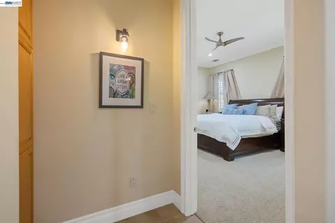 Entry Way - Undisclosed, Visalia, CA 93277 photo 7 of 9