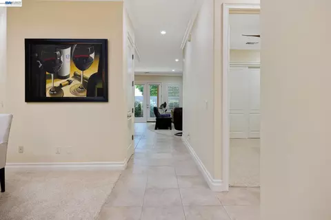 Entry Way - Undisclosed, Visalia, CA 93277 photo 3 of 9