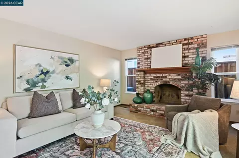 Living - 5017 Murchio Dr, Concord, CA 94521 photo 2 of 3