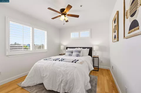 Bedroom - 6 Moss Ct, Napa, CA 94558 photo 11 of 13