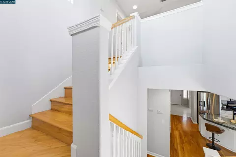 Entry Way - 6 Moss Ct, Napa, CA 94558 photo 4 of 7