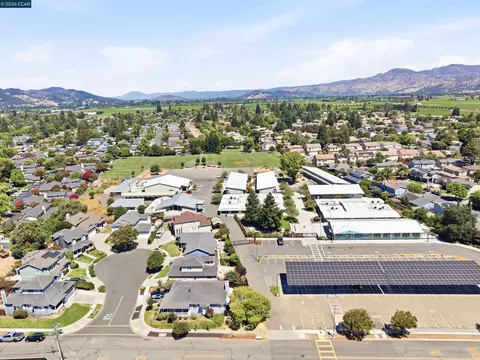 View/Area - 6 Moss Ct, Napa, CA 94558 photo 11 of 17
