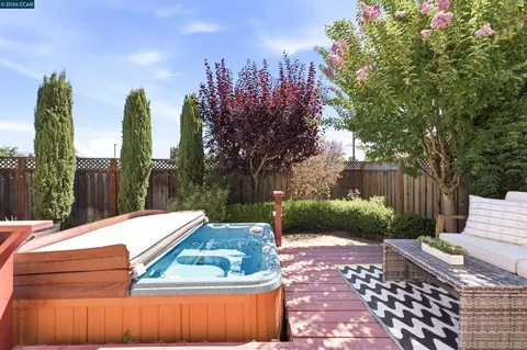 Exterior - 6 Moss Ct, Napa, CA 94558 photo 18 of 20
