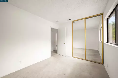 Bedroom - 151 Terrace Ct, Hercules, CA 94547 photo 5 of 6